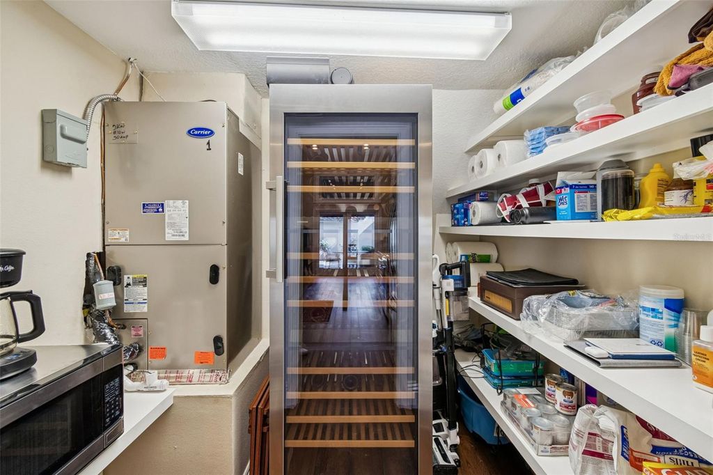 Image 31 of property listing at 4951 BAYSHORE BOULEVARD 4951A, Tampa, FL 33611