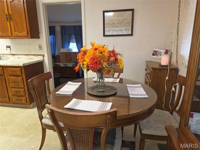 18 Jennine Drive, Belleville, IL 62226