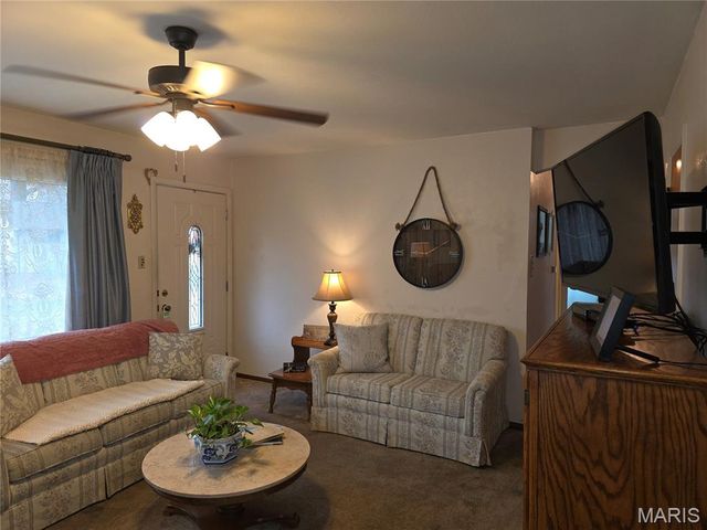 18 Jennine Drive, Belleville, IL 62226