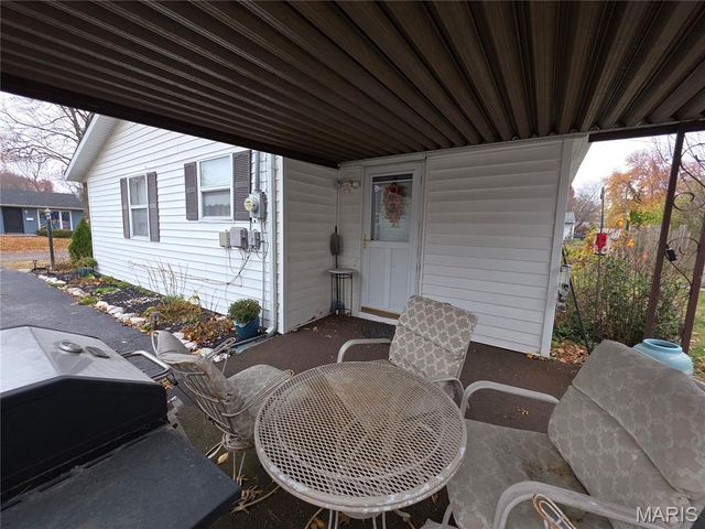 18 Jennine Drive, Belleville, IL 62226