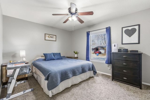 802 E Dyann Drive, Nixa, MO 65714