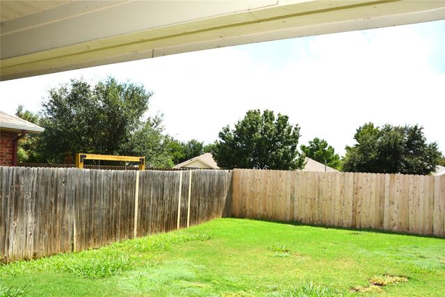 9809 Carter Drive, Mckinney, TX 75072