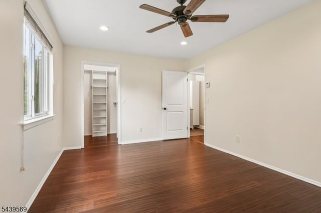 74 Marlowe Ct, Franklin Twp., NJ 08873