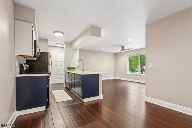 74 Marlowe Ct, Franklin Twp., NJ 08873