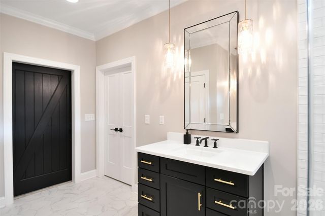 522 N Oak Drive, Huntersville, NC 28078