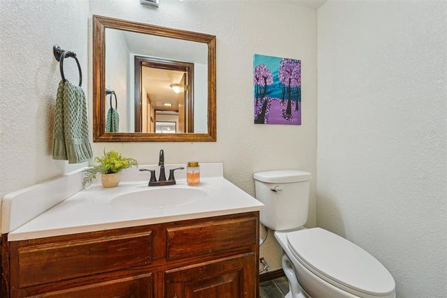 11741 Oakdale Street, Yukon, OK 73099