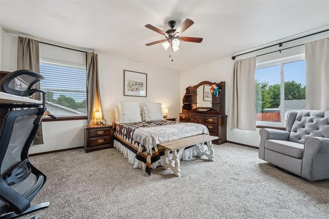 11741 Oakdale Street, Yukon, OK 73099