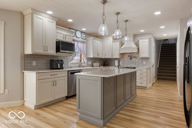 3877 Meadowbrook Drive, Seymour, IN 47274