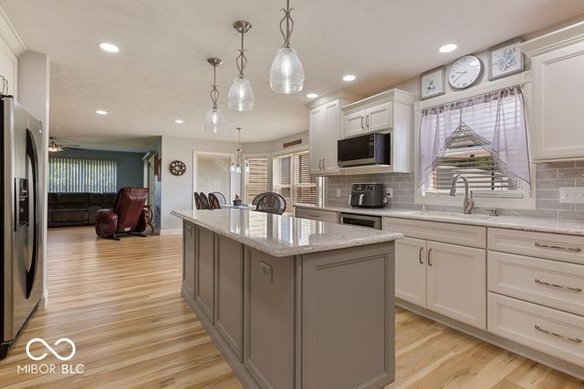 3877 Meadowbrook Drive, Seymour, IN 47274