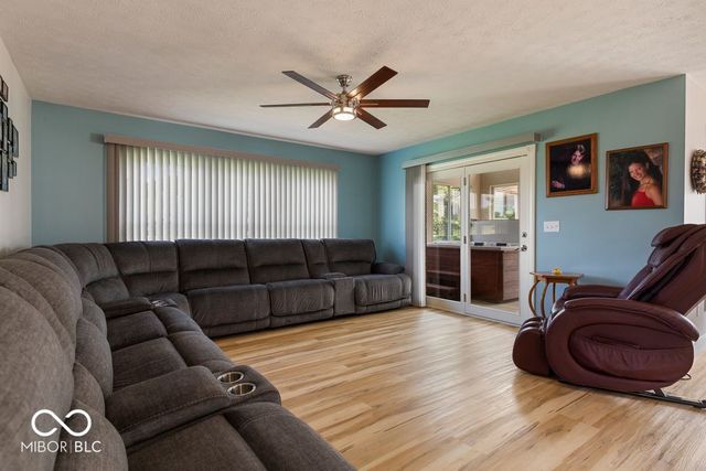3877 Meadowbrook Drive, Seymour, IN 47274