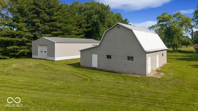 3877 Meadowbrook Drive, Seymour, IN 47274