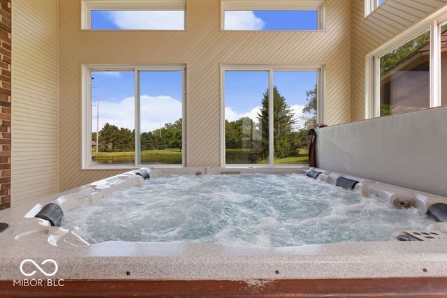 3877 Meadowbrook Drive, Seymour, IN 47274