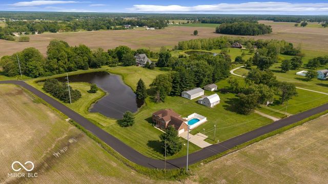 3877 Meadowbrook Drive, Seymour, IN 47274
