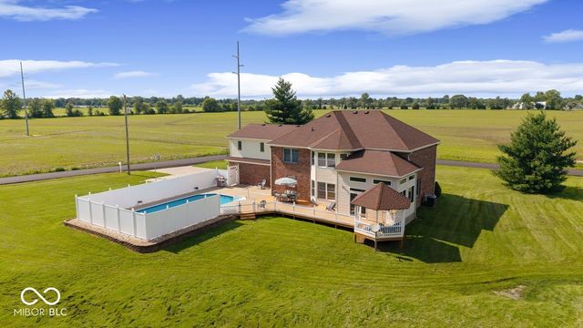 3877 Meadowbrook Drive, Seymour, IN 47274