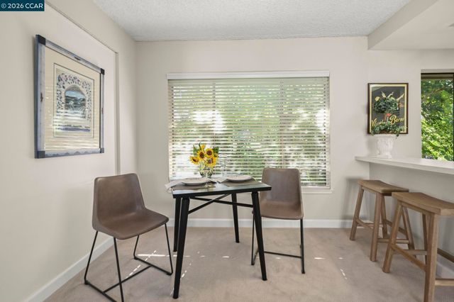1225 Singingwood Ct 1, Walnut Creek, CA 94595