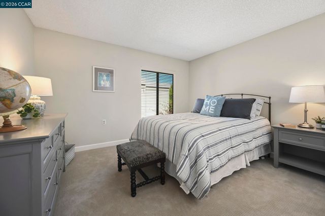 1225 Singingwood Ct 1, Walnut Creek, CA 94595