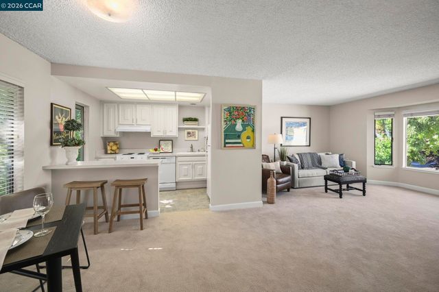 1225 Singingwood Ct 1, Walnut Creek, CA 94595