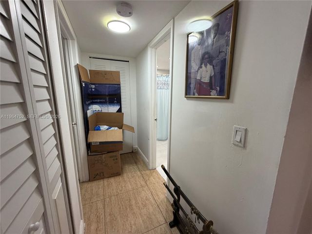 13685 NE 10th Ave 304, North Miami, FL 33161