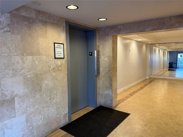 13685 NE 10th Ave 304, North Miami, FL 33161