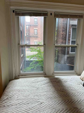 465 Park Drive 4, Boston, MA 02215