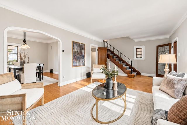 278 Moran Road, Grosse Pointe Farms, MI 48236