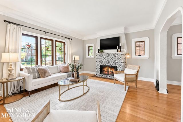 278 Moran Road, Grosse Pointe Farms, MI 48236