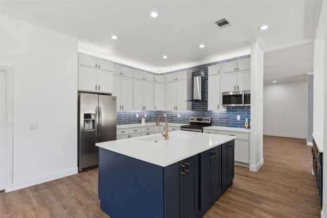 9913 Hanford Drive, Denton, TX 76207