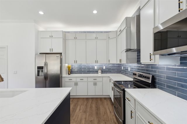 9913 Hanford Drive, Denton, TX 76207