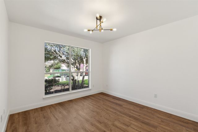 9913 Hanford Drive, Denton, TX 76207