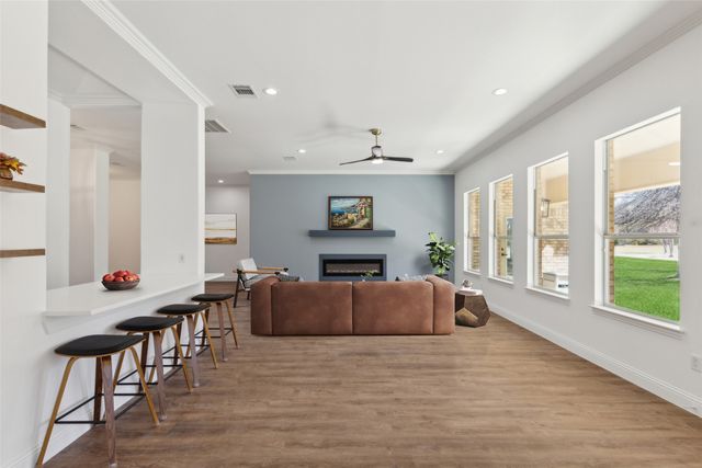 9913 Hanford Drive, Denton, TX 76207