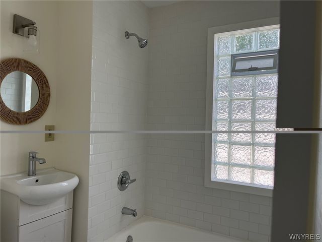 92 Dewitt Street, Buffalo, NY 14213