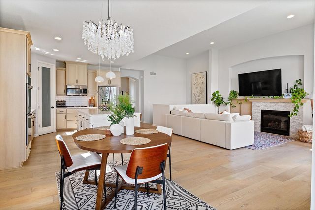 6510 Harvest Way, Chaska, MN 55318