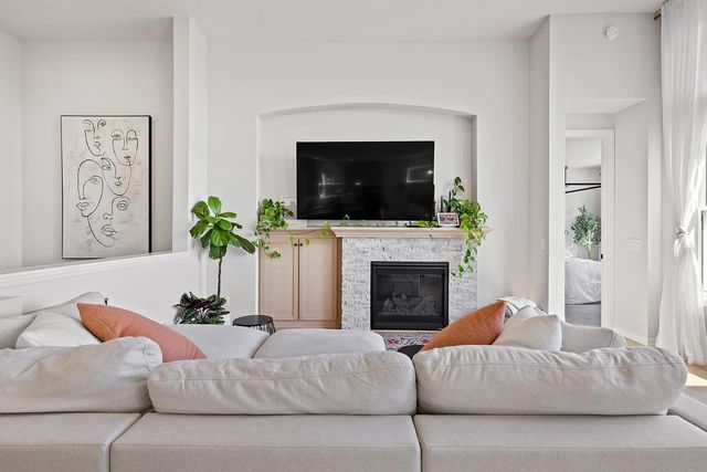 6510 Harvest Way, Chaska, MN 55318