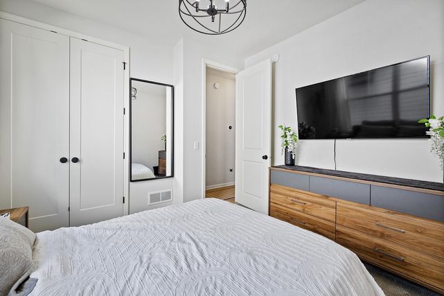 6510 Harvest Way, Chaska, MN 55318