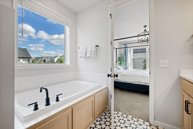 6510 Harvest Way, Chaska, MN 55318