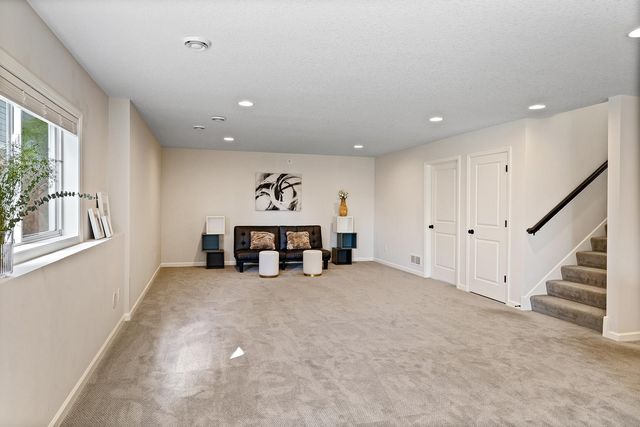 6510 Harvest Way, Chaska, MN 55318