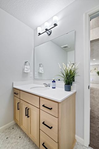 6510 Harvest Way, Chaska, MN 55318