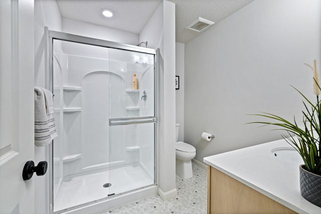 6510 Harvest Way, Chaska, MN 55318