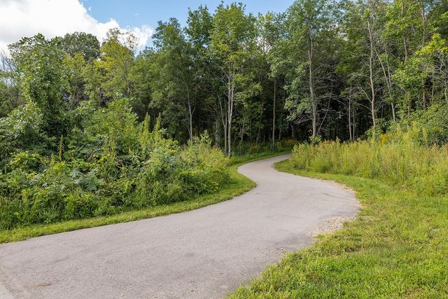 6510 Harvest Way, Chaska, MN 55318