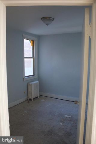 7281 WALNUT ST, Upper Darby, PA 19082