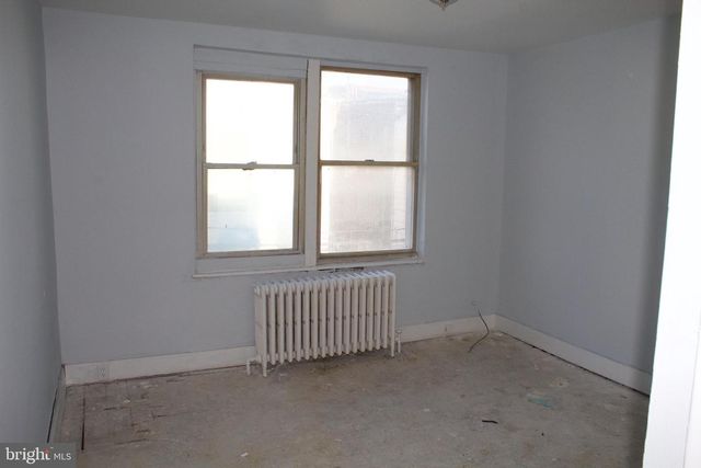 7281 WALNUT ST, Upper Darby, PA 19082