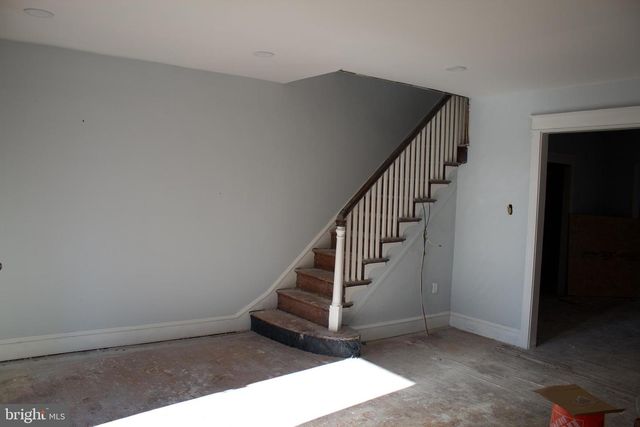 7281 WALNUT ST, Upper Darby, PA 19082