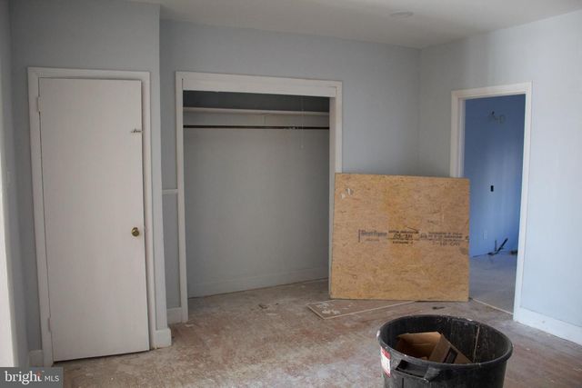 7281 WALNUT ST, Upper Darby, PA 19082