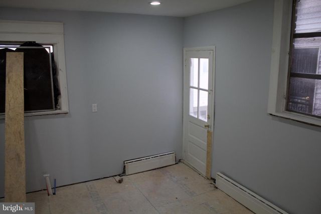 7281 WALNUT ST, Upper Darby, PA 19082