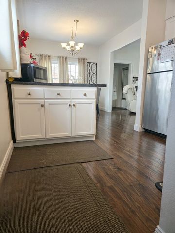 1430 9th Avenue S, Fargo, ND 58103