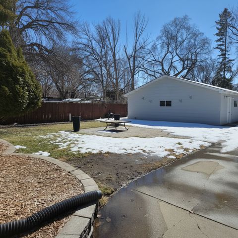 1430 9th Avenue S, Fargo, ND 58103