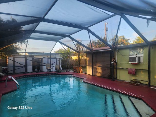 1441 W Central Street, Lantana, FL 33462