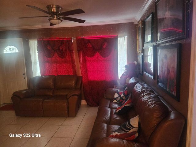 1441 W Central Street, Lantana, FL 33462