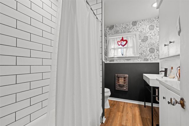 355 N Monroe Street, La Grange, TX 78945