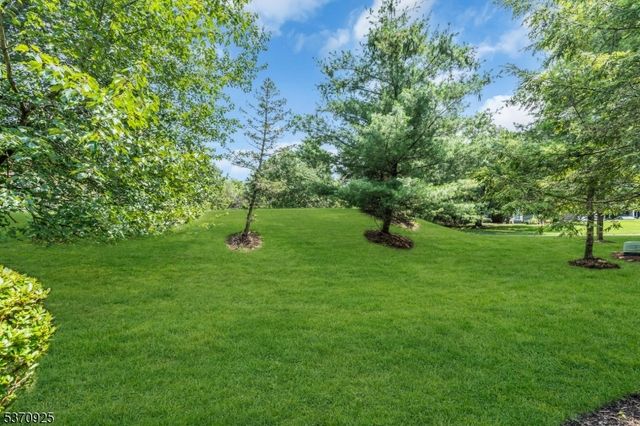 341 Greenfield Rd, Bridgewater Twp., NJ 08807